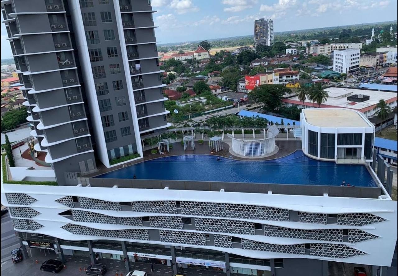 Golden Troika Kota Bharu - 2 Bedrooms Exterior photo